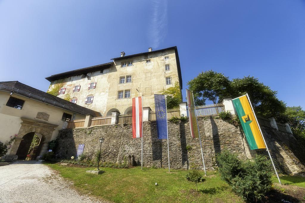 Schloss Moosburg Gaestehaus Exterior foto